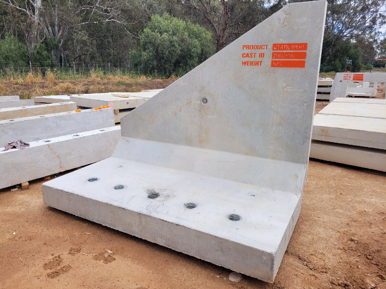 L & Panel Walls